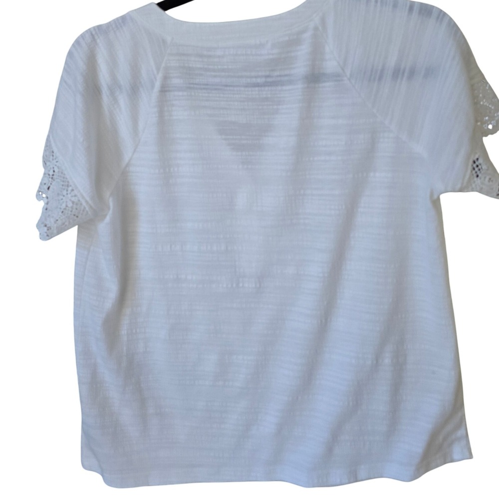 89th & Madison Women's White Lace Sleeve Top Button Henley Shirt - Picture 2 of 5